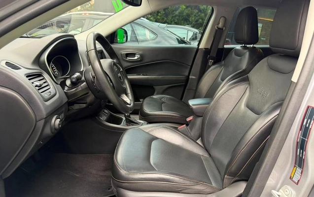imagem-https://www.socarrao.com.br/sc-vehicle-images-prod/3452664/1788265876811-8417319_5_B_c774af78bc.jpeg