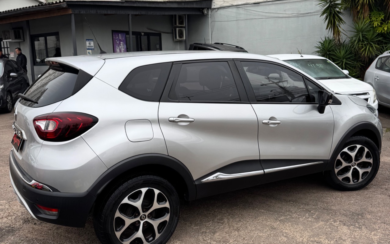 imagem-https://www.socarrao.com.br/sc-vehicle-images-prod/3452881/1787748404290-SU1HXzc3MzYuanBlZw.jpeg