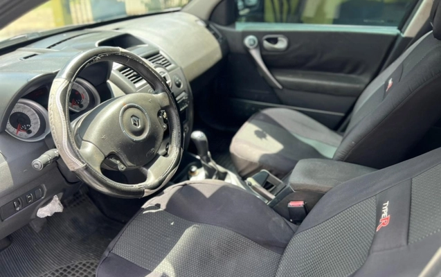 imagem-https://www.socarrao.com.br/sc-vehicle-images-prod/34529/1772113417525-EptPIUVzvUzNZsz9xbOL8wB7j9UTfzLw.jpg