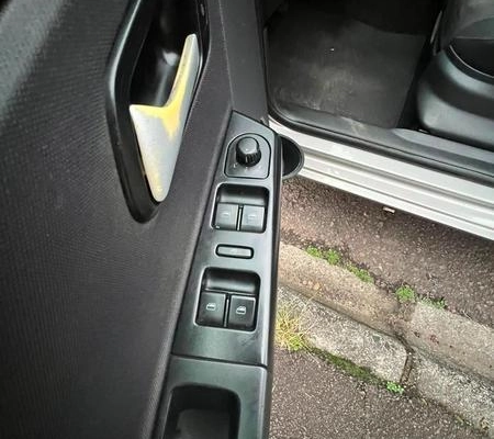 imagem-https://www.socarrao.com.br/sc-vehicle-images-prod/3452973/1788271524850-8417343_0_B_32eec2e7a8.jpeg