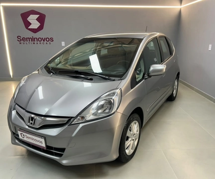 Honda Fit 2014 Cinza — foto 1 de 3