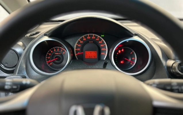 imagem-https://www.socarrao.com.br/sc-vehicle-images-prod/3453116/1787748855798-1_095401.jpg