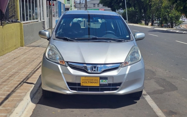 imagem-https://www.socarrao.com.br/sc-vehicle-images-prod/34533/1770389770839-6pkEdLPNhvh7G4EfodzESNZpzNqAHMJf.jpg