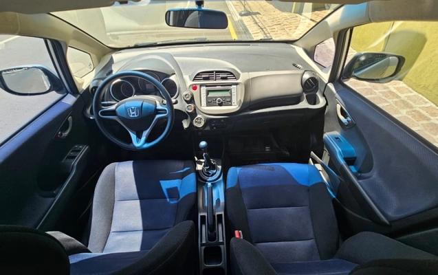 imagem-https://www.socarrao.com.br/sc-vehicle-images-prod/34533/1770389770846-EPdYA3UQo4a2ofvRBxtm24TU56PrNsdW.jpg