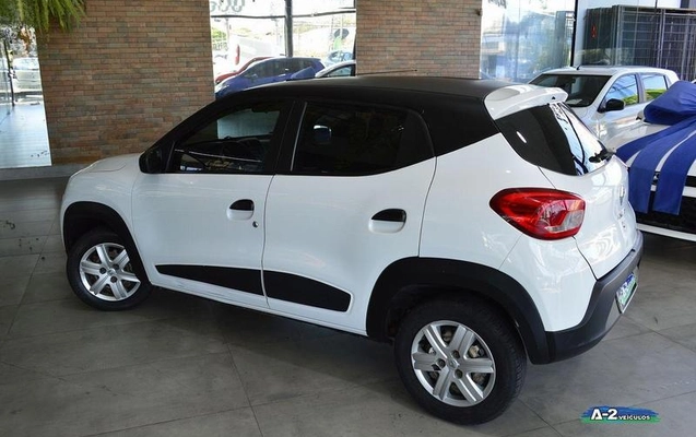 imagem-https://www.socarrao.com.br/sc-vehicle-images-prod/3453313/1787923517126-8417516_6_B_309581e39c.jpeg