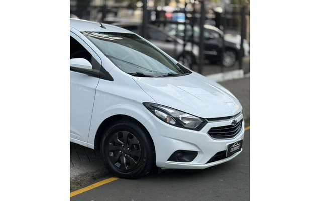 imagem-https://www.socarrao.com.br/sc-vehicle-images-prod/3453347/1787749738470-5_050350.jpg