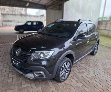 Renault Stepway 2022 Preto — foto 1 de 3