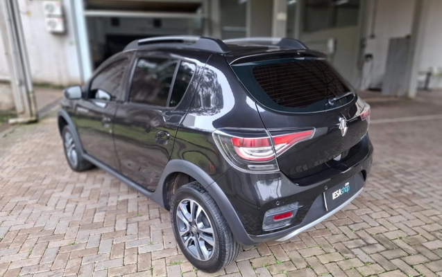 imagem-https://www.socarrao.com.br/sc-vehicle-images-prod/3453348/1787749743659-m2qdPhuPUcc5XDt82UvIUmSmKPqjSkGq.jpg