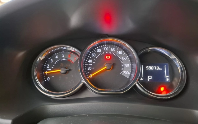 imagem-https://www.socarrao.com.br/sc-vehicle-images-prod/3453348/1787749743665-m1s6MK6Xvd2YKPq0UWhUdYSt396IxME5.jpg