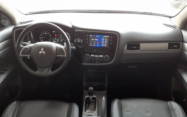 imagem-https://www.socarrao.com.br/sc-vehicle-images-prod/3453349/1789654073093-8417385_0_B_4fbcd2de04.jpeg