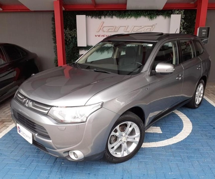 Mitsubishi OUTLANDER 3.0/ GT 3.0 V6 Aut. 2015 Prata — foto 1 de 3