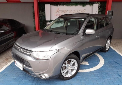 Mitsubishi OUTLANDER 3.0/ GT 3.0 V6 Aut. 2015 Prata — foto 1 de 3