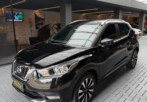 Nissan KICKS 2017 Preto — foto 1 de 3