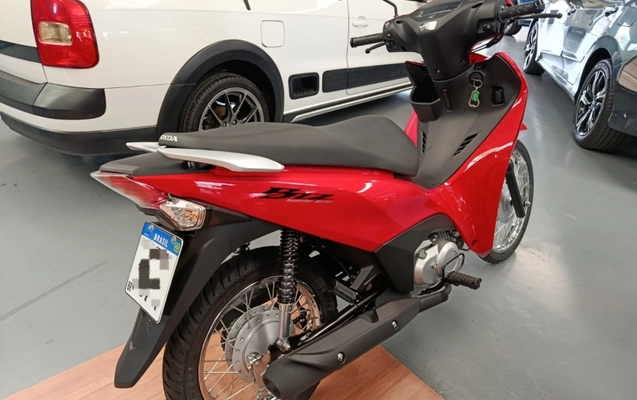 imagem-https://www.socarrao.com.br/sc-vehicle-images-prod/3453535/1787749947172-c91UjWYH8zfNgwdhKceyfccsjOCeRL2T.jpg