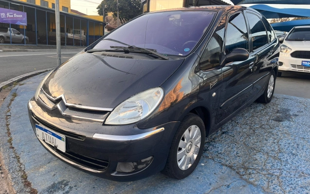 imagem-https://www.socarrao.com.br/sc-vehicle-images-prod/3453649/1788377165170-6fc3353c-7c0b-44eb-8e3f-c7cefbeabb83.jpg