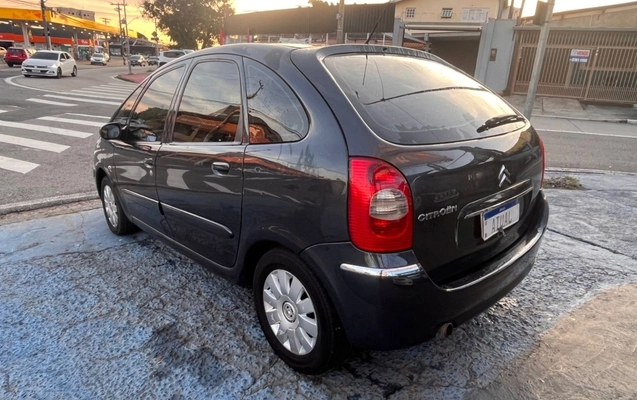 imagem-https://www.socarrao.com.br/sc-vehicle-images-prod/3453649/1788377165178-091d6262-4da9-494b-abdf-2ac8966daf35.jpg