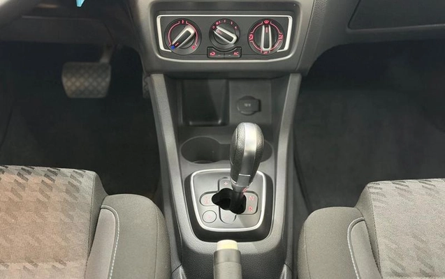 imagem-https://www.socarrao.com.br/sc-vehicle-images-prod/3453654/1787750338601-8387506_4_B_9da7573d15.jpeg