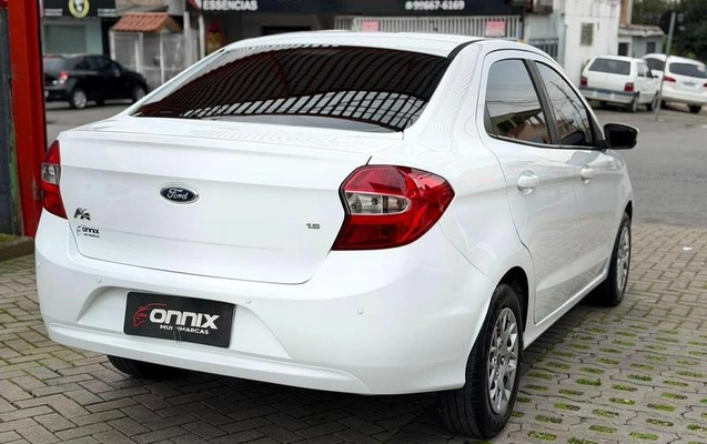 imagem-https://www.socarrao.com.br/sc-vehicle-images-prod/3453662/1789067061802-8417587_3_B_92f686d92e.jpeg