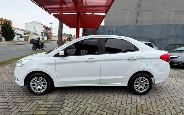 imagem-https://www.socarrao.com.br/sc-vehicle-images-prod/3453662/1789067061808-8417587_5_B_097afceec0.jpeg