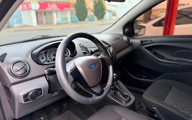 imagem-https://www.socarrao.com.br/sc-vehicle-images-prod/3453662/1789067061811-8417587_7_B_9ffad6d41a.jpeg