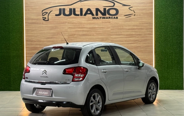 imagem-https://www.socarrao.com.br/sc-vehicle-images-prod/3453672/1787750506106-BUljCqlBMAl6h6lEj6vEDx4TLwYvT0Mc.jpg