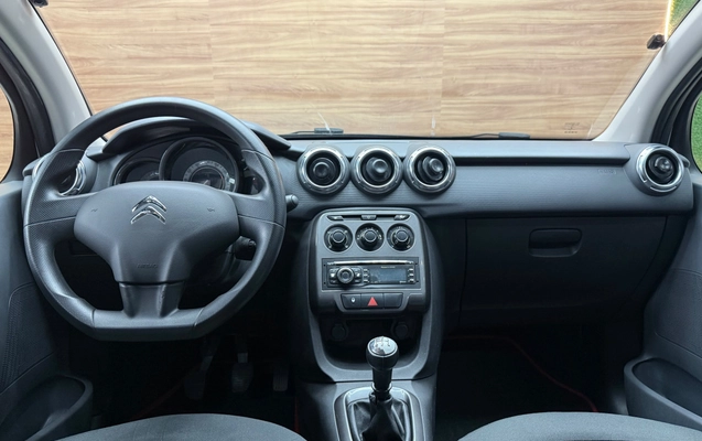 imagem-https://www.socarrao.com.br/sc-vehicle-images-prod/3453672/1787750506109-ChijgDEU0LIkhY8YR9tH4rZRWyuQYa7e.jpg