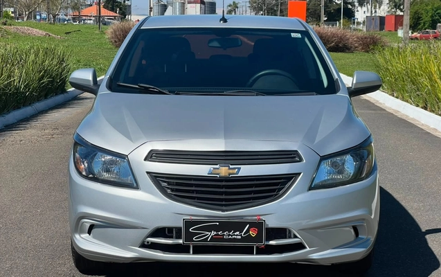 imagem-https://www.socarrao.com.br/sc-vehicle-images-prod/3453678/1787750624599-V2hhdHNBcHAgSW1hZ2UgMjAyNi0wOC0yMiBhdCAxMy4zNC4yNC5qcGVn.jpeg