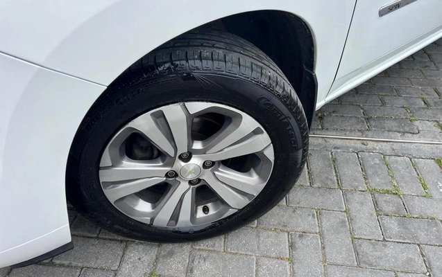 imagem-https://www.socarrao.com.br/sc-vehicle-images-prod/3453679/1789390004148-8413099_4_B_4ae439a4e5.jpeg