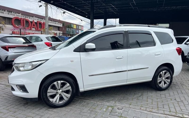 imagem-https://www.socarrao.com.br/sc-vehicle-images-prod/3453679/1789390004155-8413099_8_B_bd5c30196b.jpeg