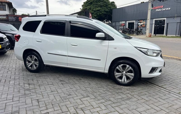imagem-https://www.socarrao.com.br/sc-vehicle-images-prod/3453679/1789390004159-8413099_10_B_2db2cc49a1.jpeg