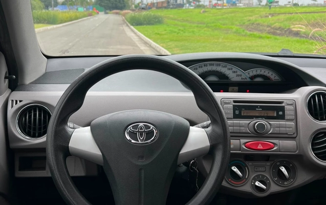 imagem-https://www.socarrao.com.br/sc-vehicle-images-prod/3453797/1787750892534-V2hhdHNBcHAgSW1hZ2UgMjAyNi0wOC0xMiBhdCAxMS4yOC4yOSAoMikuanBlZw.jpeg