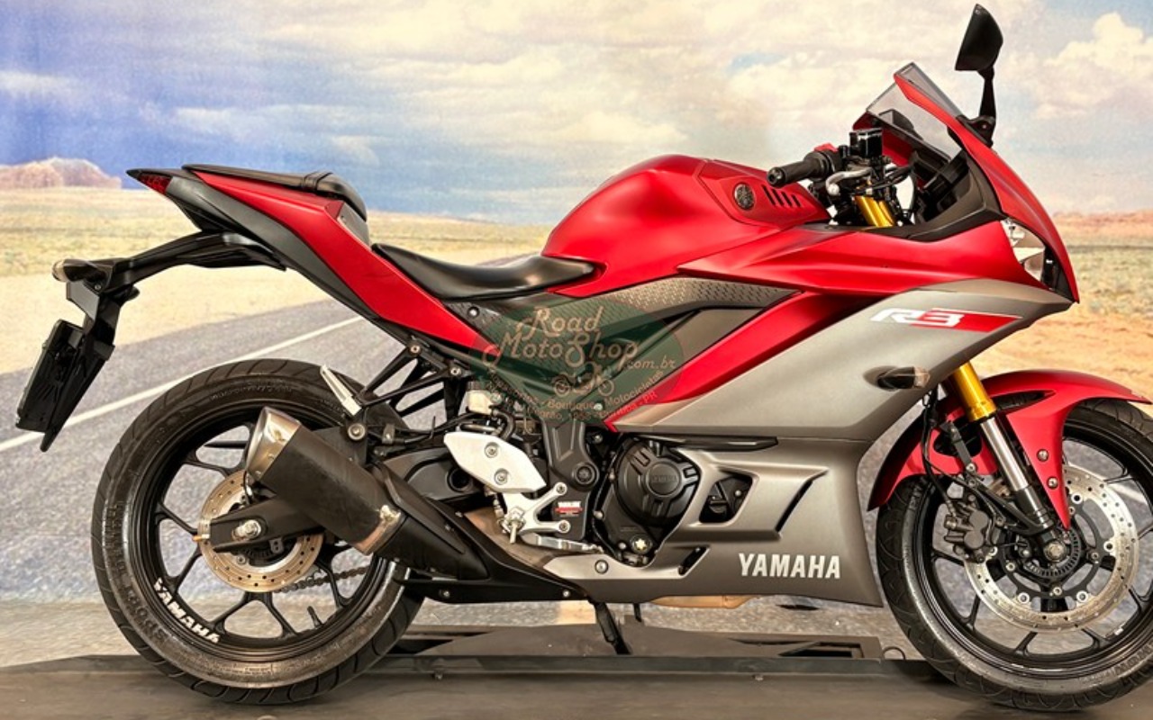 YAMAHA YZF R-3 321/ABS 2019 Vermelho — foto 1 de 3