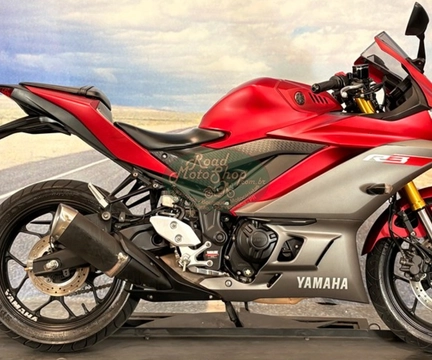 YAMAHA YZF R-3 321/ABS 2019 Vermelho — foto 1 de 3