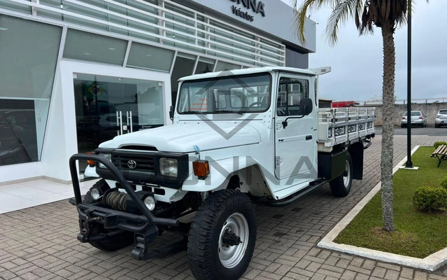 imagem-https://www.socarrao.com.br/sc-vehicle-images-prod/3454247/1787752251521-0563893402fc411da1d133464c80b734_1787752135514.jpg