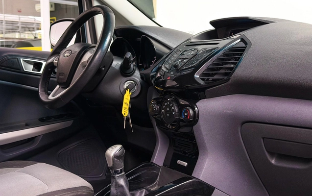 imagem-https://www.socarrao.com.br/sc-vehicle-images-prod/3454336/1787752489912-a0683bdf7fd944cd8091b32a00e366fd_1779289361934.jpg