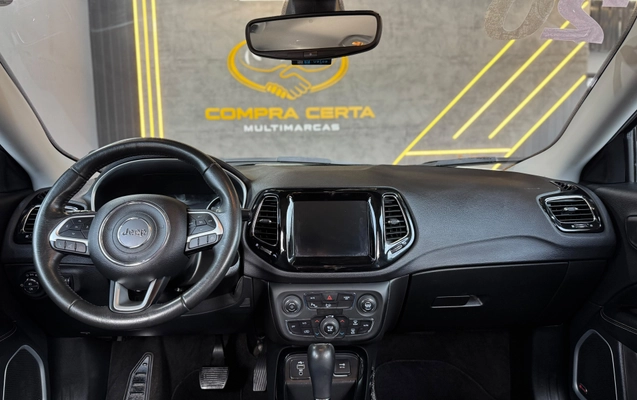 imagem-https://www.socarrao.com.br/sc-vehicle-images-prod/3454826/1787754111705-003_2f09f68f33e9af5145521d2e7f905b96.jpeg