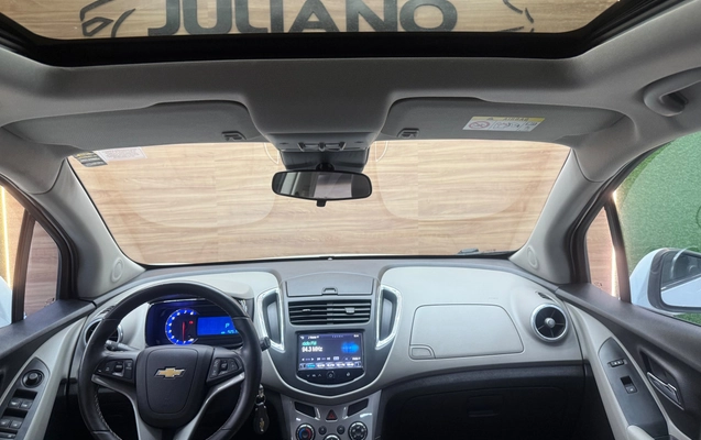 imagem-https://www.socarrao.com.br/sc-vehicle-images-prod/3454979/1787754592346-PDtizcdPke383WWFYi9HlZF8KJkeueUN.jpg