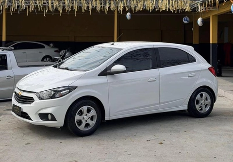 Chevrolet Onix 2019 Branco — foto 1 de 3