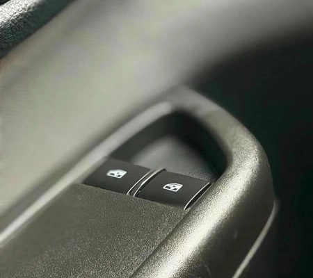 imagem-https://www.socarrao.com.br/sc-vehicle-images-prod/3455182/1787755149117-8418125_4_B_359c4a13d3.jpeg