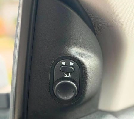 imagem-https://www.socarrao.com.br/sc-vehicle-images-prod/3455182/1787755149118-8418125_7_B_4b266b8fce.jpeg