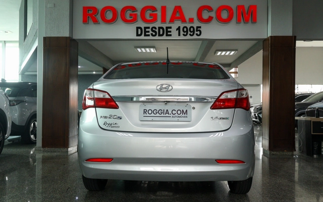 imagem-https://www.socarrao.com.br/sc-vehicle-images-prod/3455221/1787755428957-593ce7c6-5bc5-4cfa-8d8b-ef2648e9ffb4.jpg