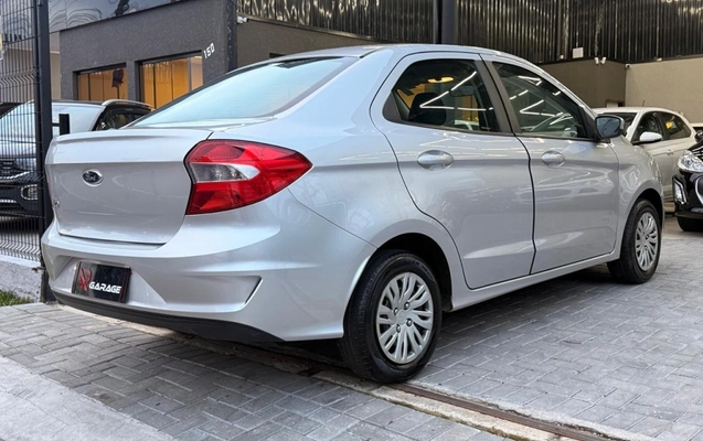 imagem-https://www.socarrao.com.br/sc-vehicle-images-prod/3455232/1787755573401-5_114456.jpg