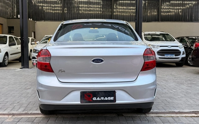 imagem-https://www.socarrao.com.br/sc-vehicle-images-prod/3455232/1787755573404-4_114456.jpg