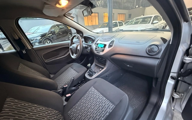 imagem-https://www.socarrao.com.br/sc-vehicle-images-prod/3455232/1787755573407-9_114456.jpg