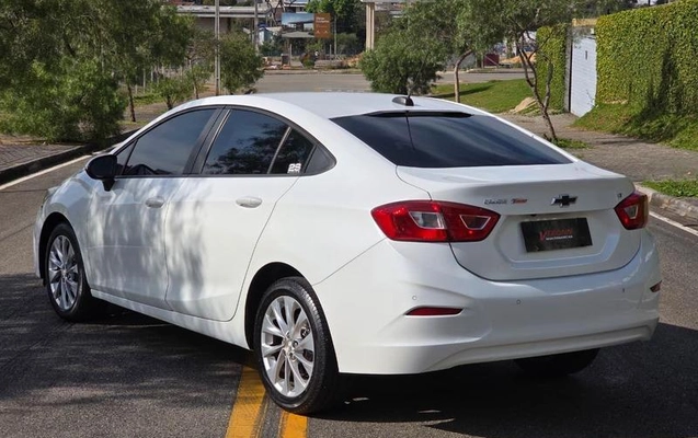imagem-https://www.socarrao.com.br/sc-vehicle-images-prod/3455249/1789054966201-8399368_3_B_3c67759abe.jpeg