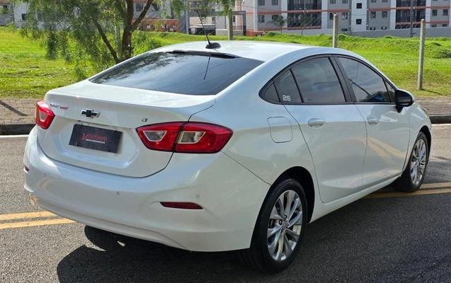 imagem-https://www.socarrao.com.br/sc-vehicle-images-prod/3455249/1789054966205-8399368_7_B_82ec9de657.jpeg