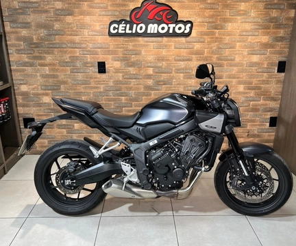 Honda CB 650R 2026 Cinza — foto 1 de 3