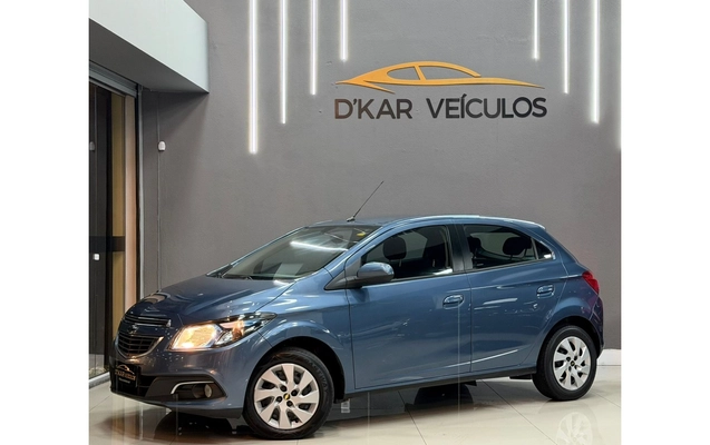 imagem-https://www.socarrao.com.br/sc-vehicle-images-prod/3455325/1787757299810-8_080014.jpg