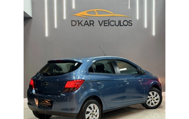 imagem-https://www.socarrao.com.br/sc-vehicle-images-prod/3455325/1787757299811-15_080014.jpg
