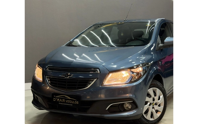imagem-https://www.socarrao.com.br/sc-vehicle-images-prod/3455325/1787757299816-17_080014.jpg